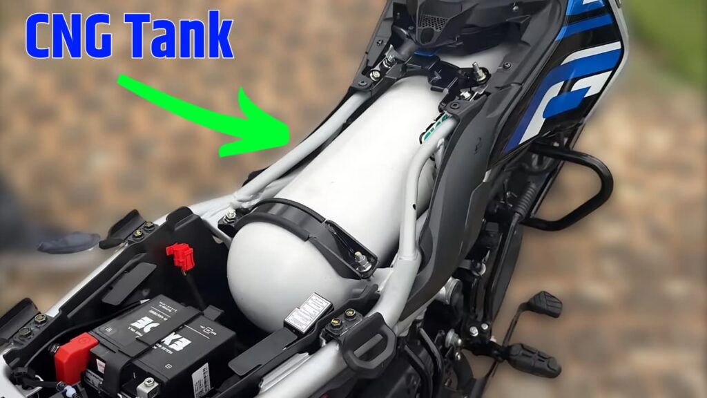 Bajaj Freedom CNG Tank Bajaj Freedom: दुनिया का सबसे पहला CNG Motorcycle लॉन्च, जाने कीमत